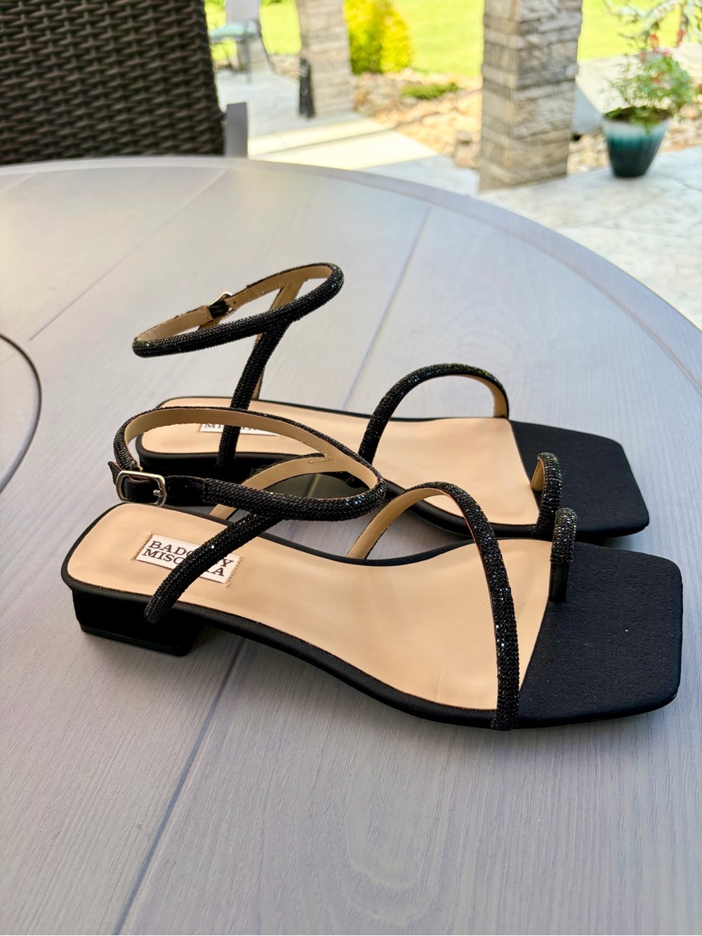 Badgley Mischka Dakota Black Rhinestone Strappy Low Block Heel Sandals Size 9.5 - Picture 6 of 12